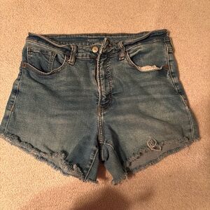 Old Navy Women's Frayed Hem Jean Shorts